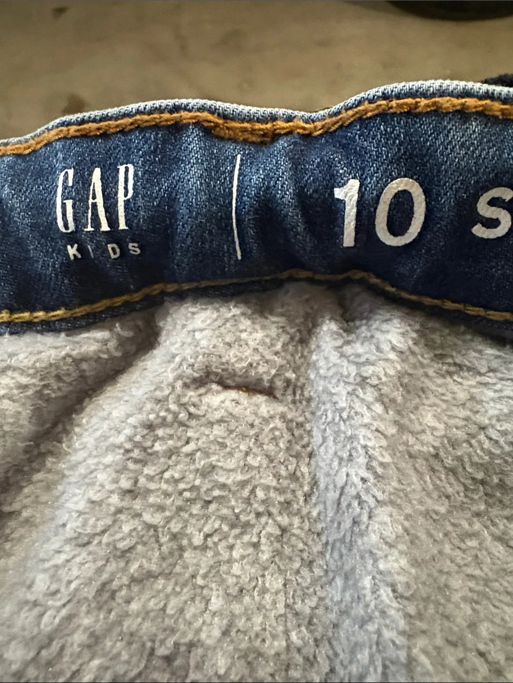GAP kids Straight Leg Jeans in Medium Blue Wash